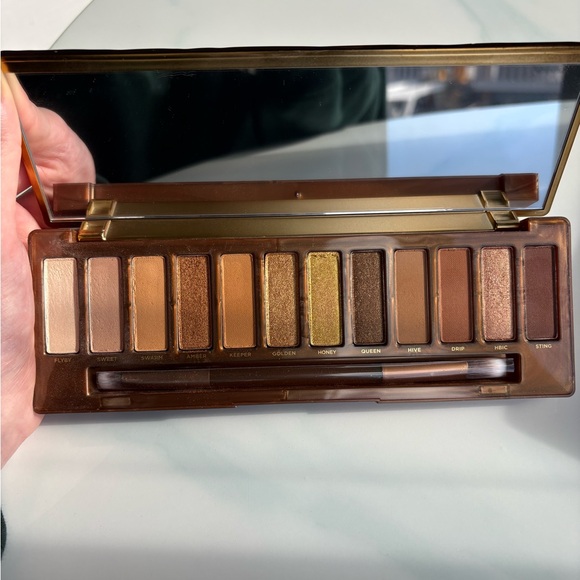 Urban Decay Naked Honey Eyeshadow Palette - Picture 2 of 4